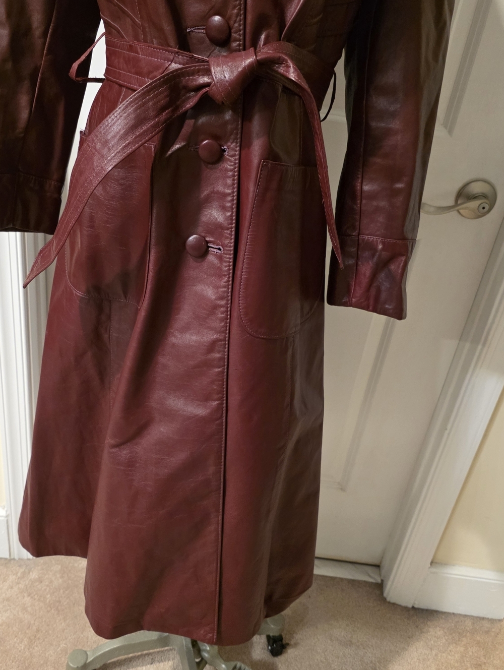 Stunning Leather Coat Trench Size Small - Picture 2 of 15